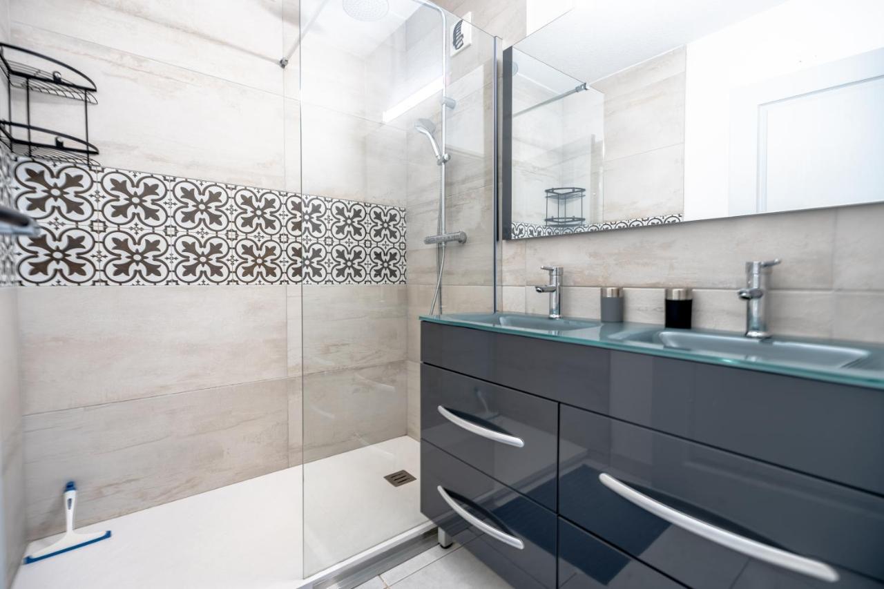 Superbe Appartement Avec Piscine Le Plan-de-la-Tour Exterior foto