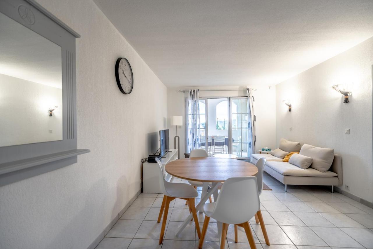 Superbe Appartement Avec Piscine Le Plan-de-la-Tour Exterior foto
