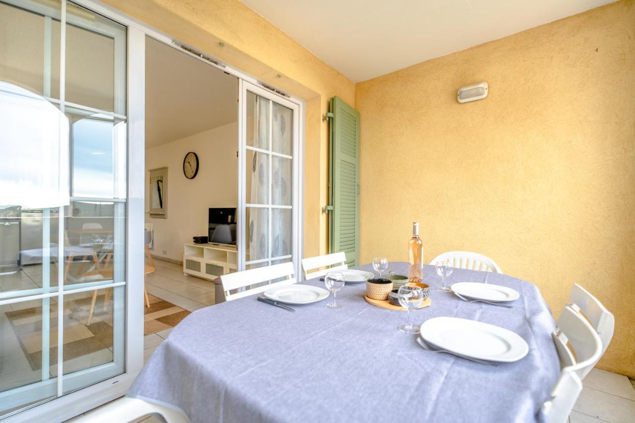 Superbe Appartement Avec Piscine Le Plan-de-la-Tour Exterior foto