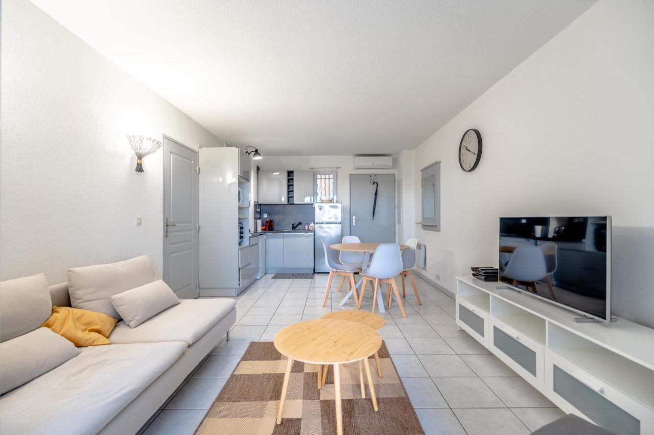 Superbe Appartement Avec Piscine Le Plan-de-la-Tour Exterior foto