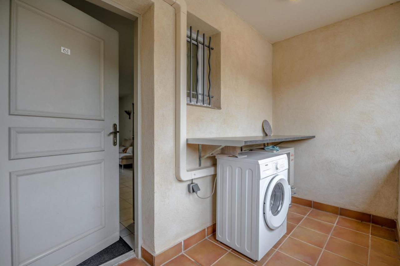 Superbe Appartement Avec Piscine Le Plan-de-la-Tour Exterior foto